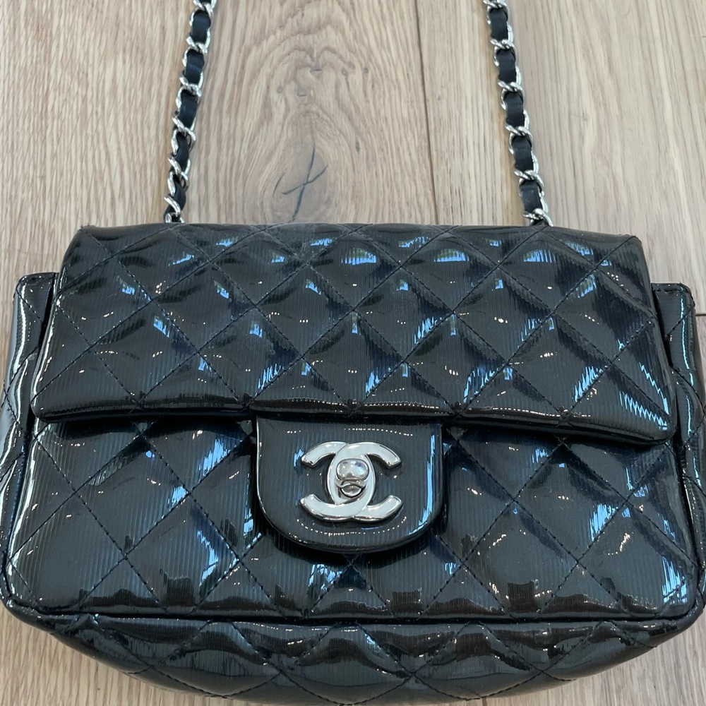 Chanel crossbody bag